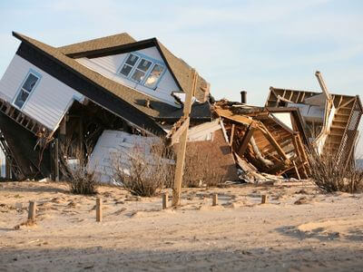 Professional basement flood restoration services services in Hamilton - water damage restoration service